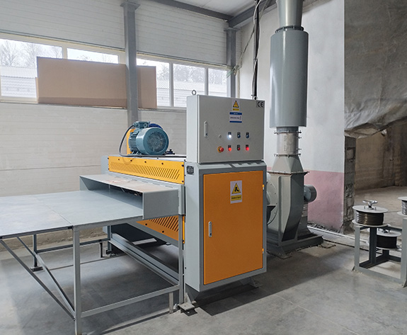 Volautomatische afvalverwijdering en uiterst efficiënt stofopvangsysteem voor Russische kartonfabrieken