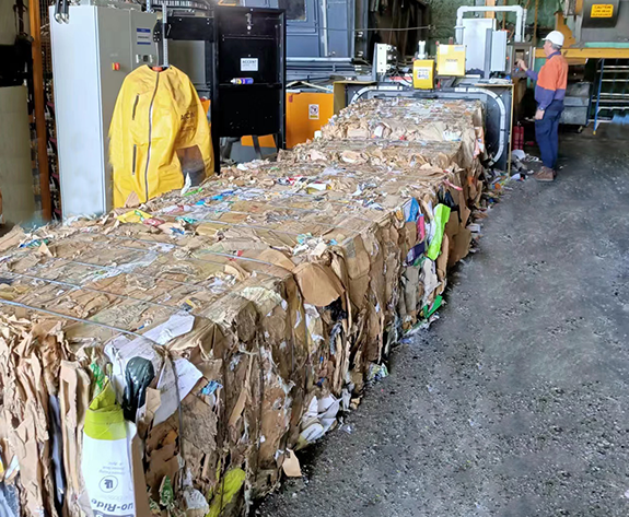 Multifunctionele en uiterst efficiënte balenpersoplossing voor het toonaangevende recyclingcentrum van Australië